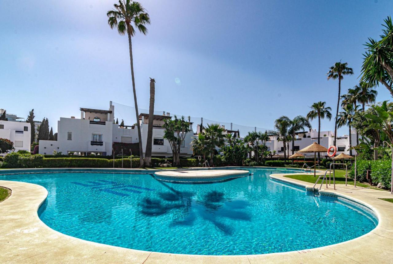 Seaside 3 Bedroom Townhouse In San Pedro Close To The With Private Garden Сasa de vacaciones
